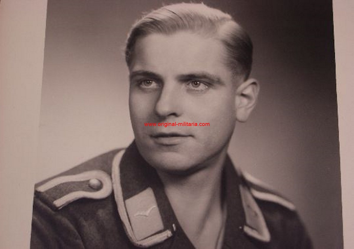 Gran Fotografía de un Sargento de Personal de Vuelo de la Luftwaffe.